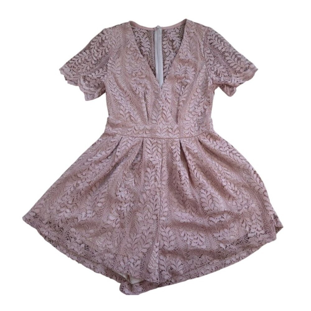 WHOIAM Blush Lace Fit Flare Romper NWT V Neck Cocktail Dressy, NWT.